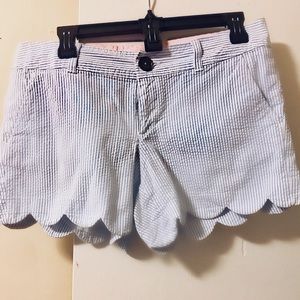 Lilly Pulitzer Seersucker Shorts size 8.